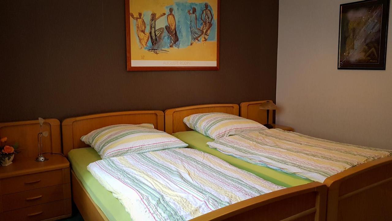 Ferienwohnung Reuscher, Trier-Newel Exteriör bild